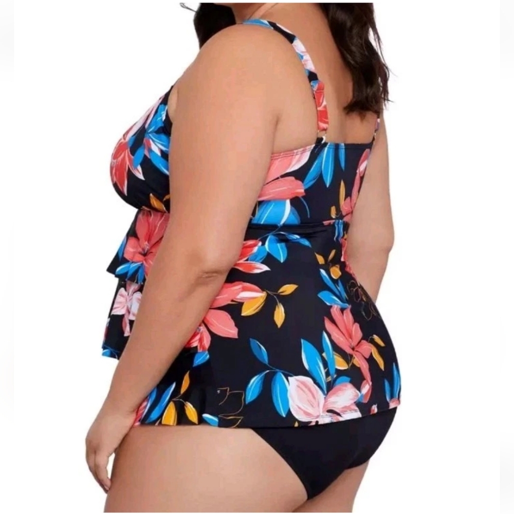 Swim Solutions Hawaiian Triple Tier Swimsuit Woman Plus 18W Floral Wireless New - Picture 3 of 12